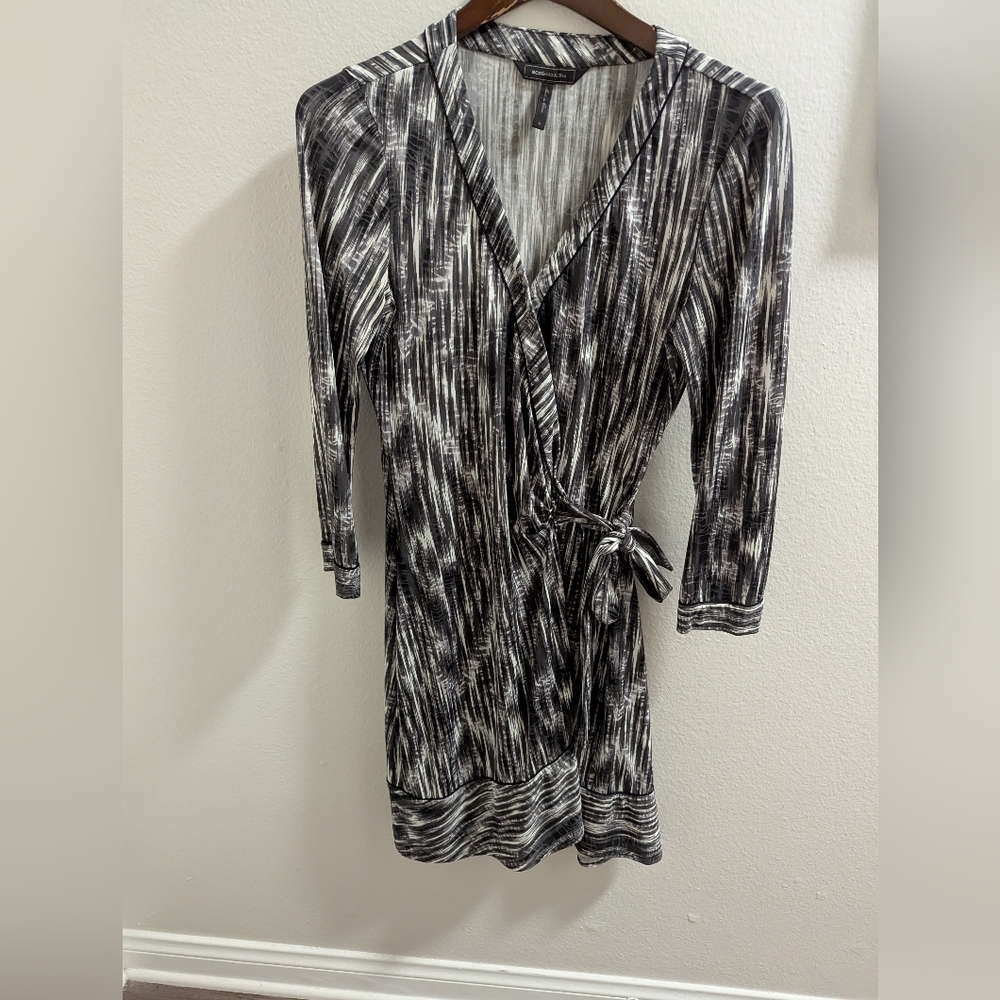 BCBG wrap dress size M